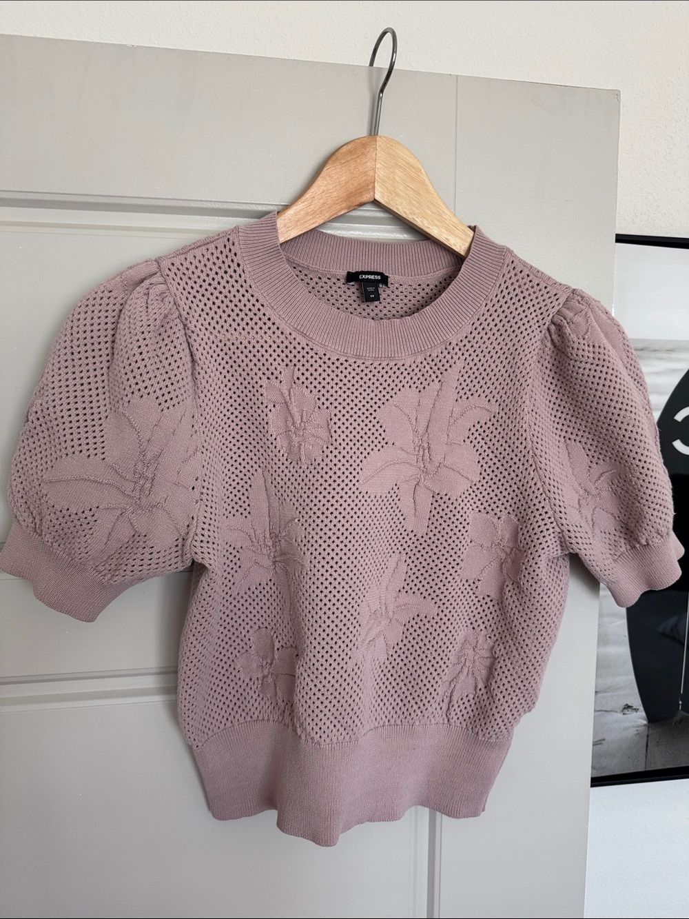 Express Dusty Pink Floral Puff-Sleeve Knit Top, S